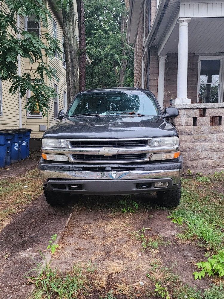2005 Chevrolet Suburban