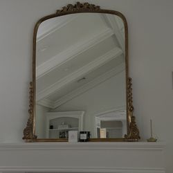 The Gleaming Primrose Mirror