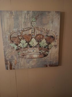 Beautiful Crown Picture Frame