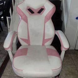 Game/ Office Chair Like New