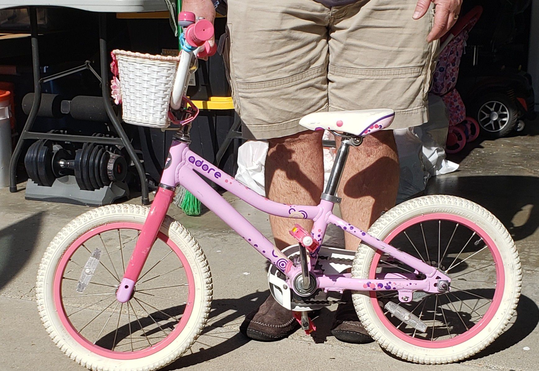 Kids bikes Adore Liv and a Hello Kitty beach cruiser