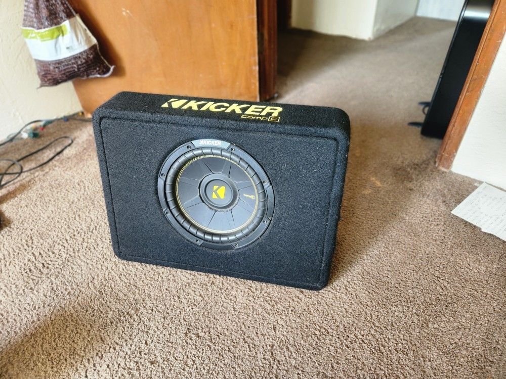 Kicker 10" Ported Sub