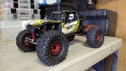 Axial capra 1/18   Aws UTB18 mickey thompson