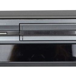 GoVideo VR3930 VHS to DVD Combo Recorder and Player with 2-Way Dubbing and Remote Control(2003)