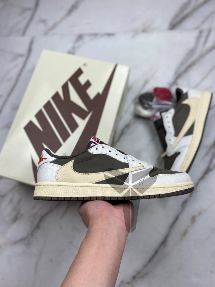Jordan 1 Low Travis Scott Reverse Mocha New Sneaker