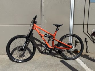 2022 Canyon Spectral AL Mountain bike