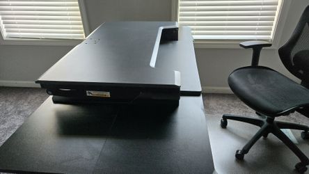 Ergotron WorkFit-TL Sit-Stand Desk