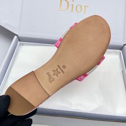 Electric embroidery flat slippers