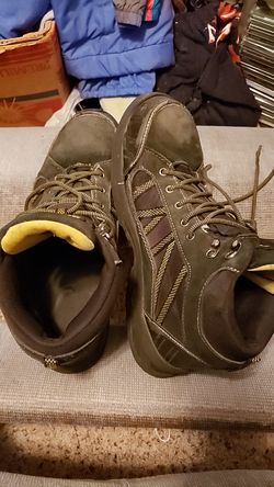 Men's Brahma Steel Toe Boots ( SIZE 10 )