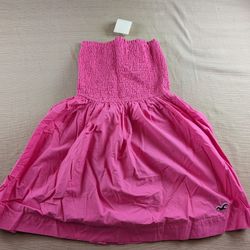 Hollister Strapless Dress Color Pink Size M (NWT)