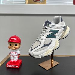 New Balance 9060 Size 9 And 9.5 
