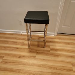 Stool (Great Condition)