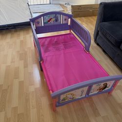 Toddler princes bed