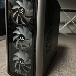 Pc for sale custom build barely used runs great!