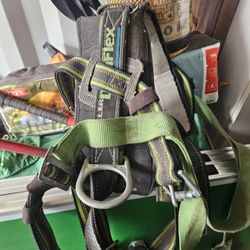 Fall Protection Harness 