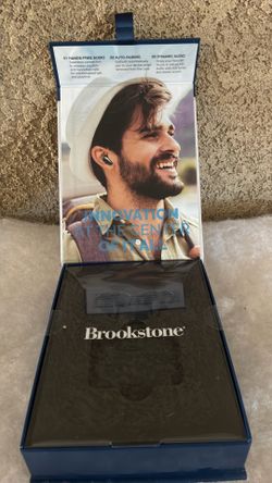 True wireless earbuds