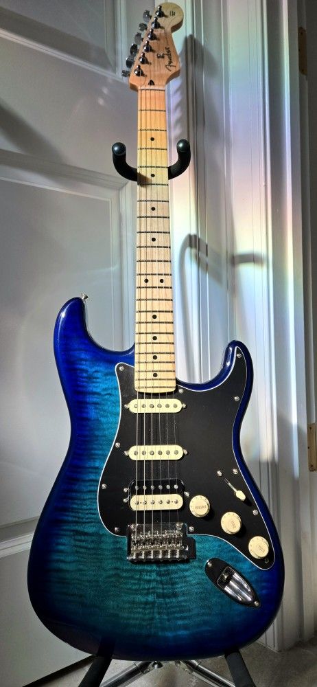Fender Stratocaster Plus Top MIM 75th Anniversary