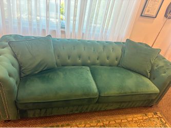 Emerald Green Velvet Couch Set (2)