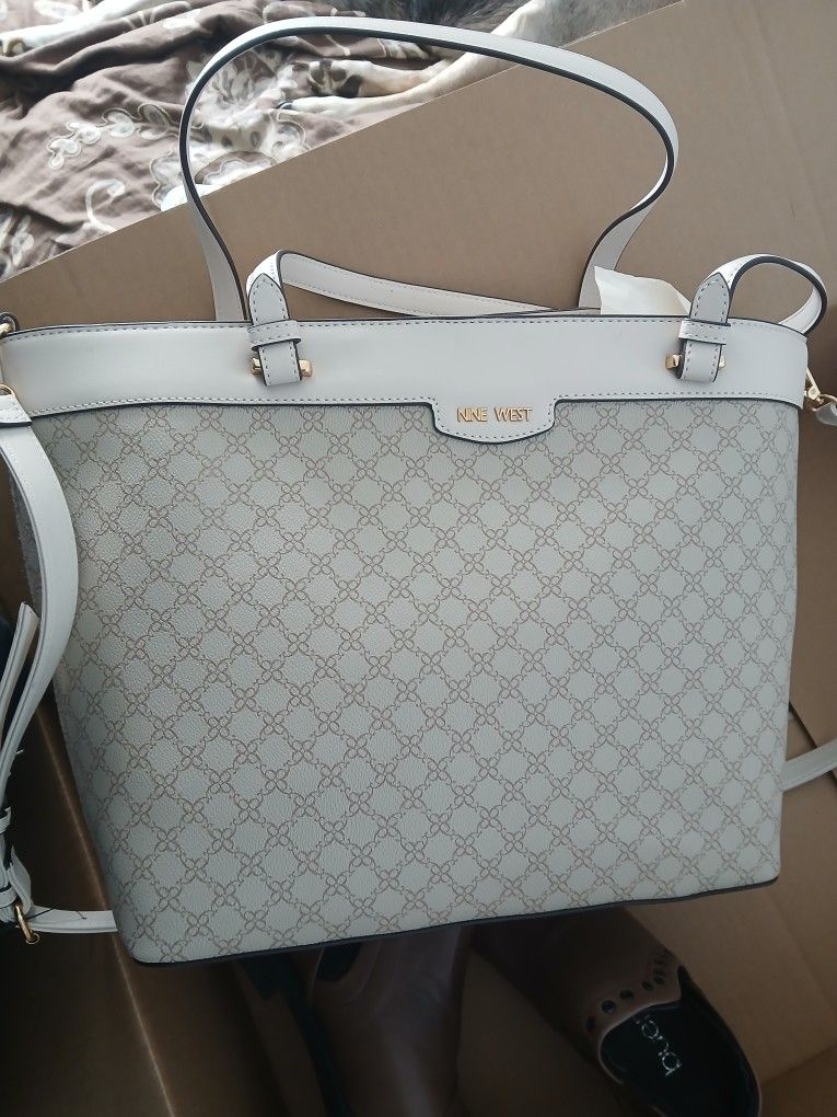 Brand Nine West Purse