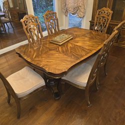 Beautiful Dinning Table And 10 Chairs 3 Leaves & Pads Well Made