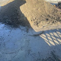 Free Dirt In Driveway 