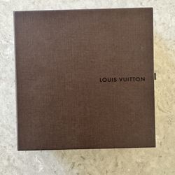 Louis VUITTON LV Box