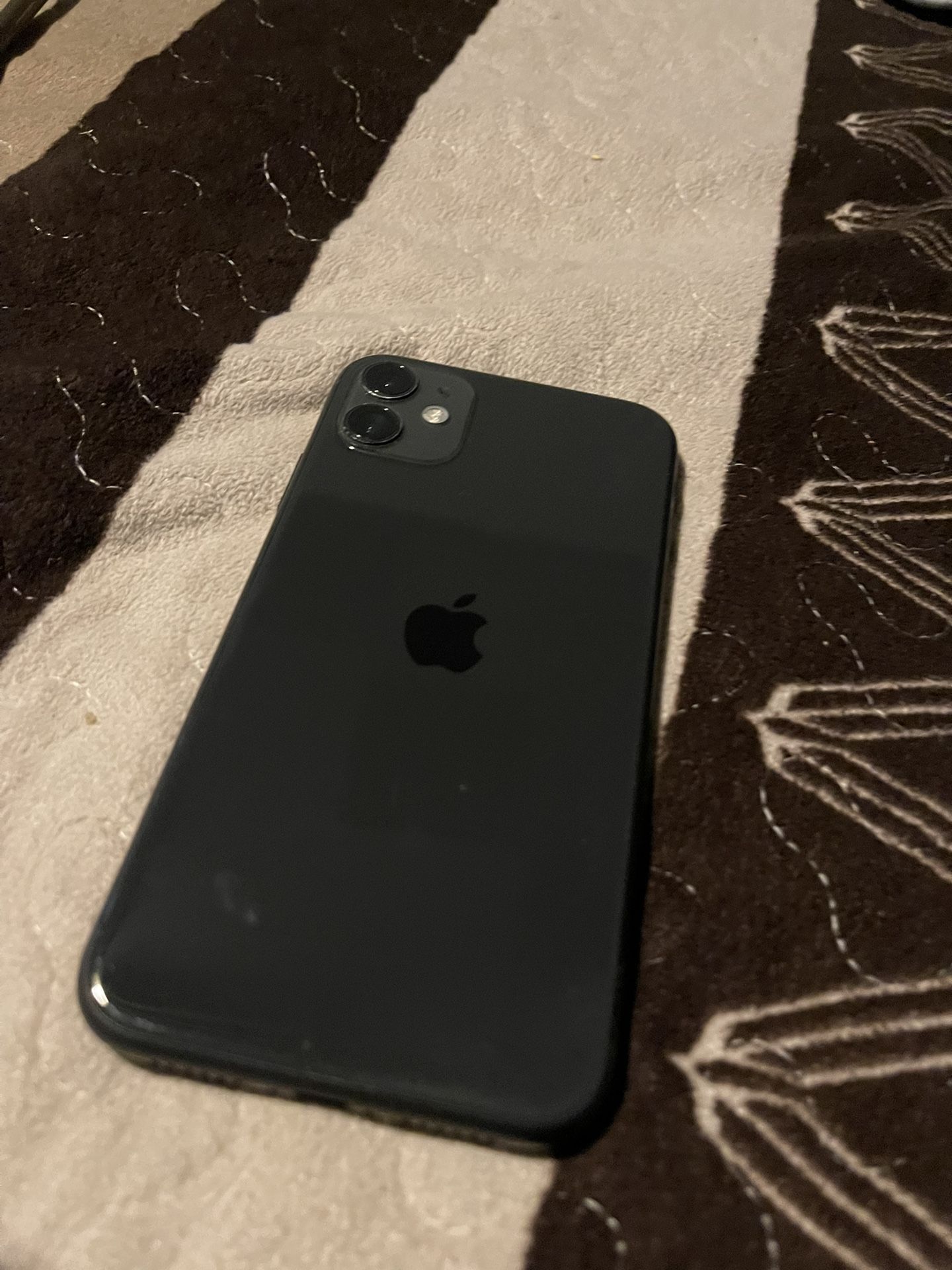 I Phone 11 Cricket Carrier