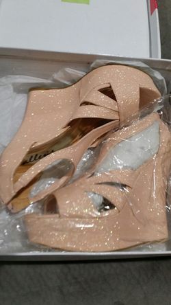 New. Wedges.