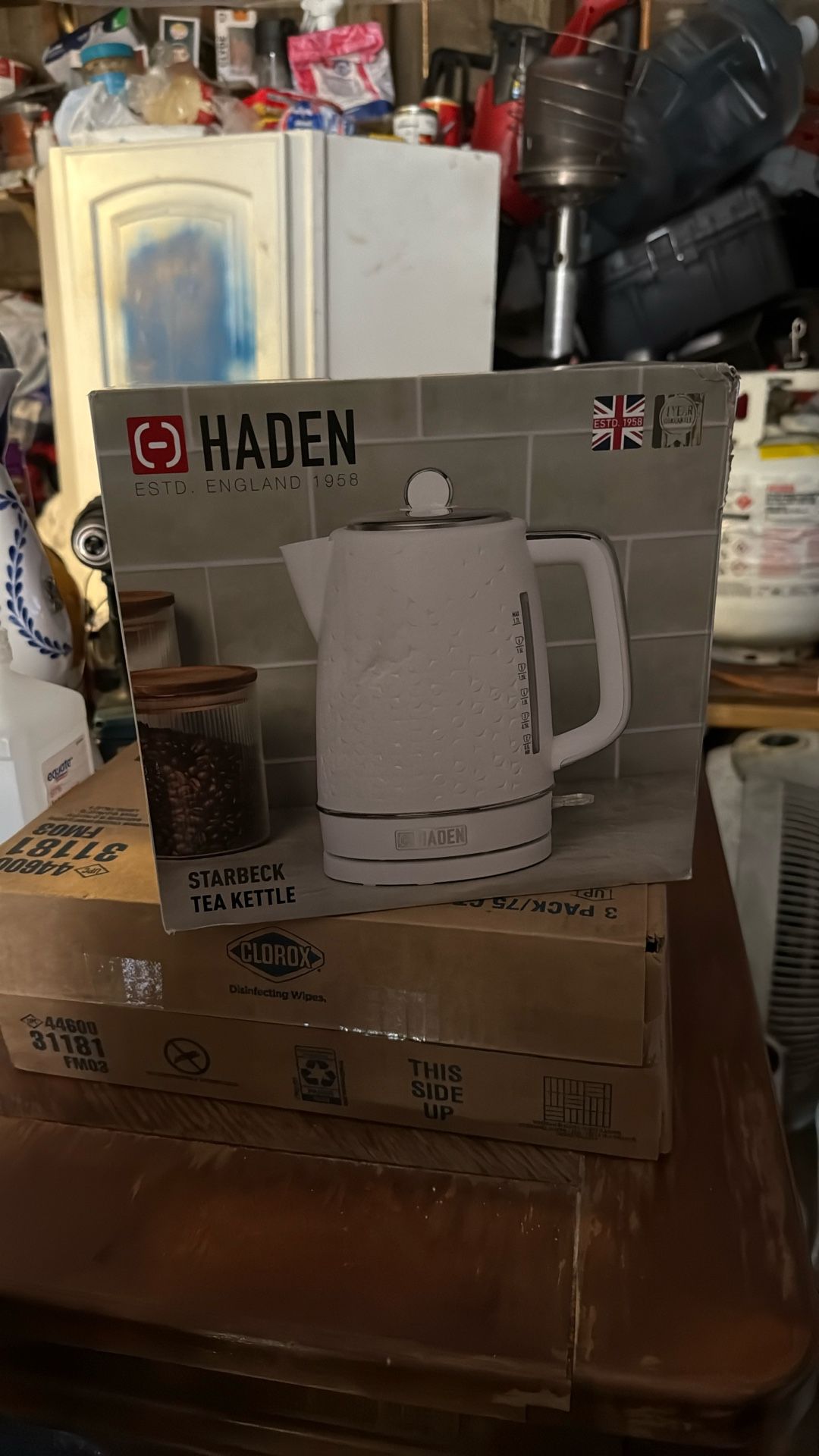 Starbeck 1.7 Liter (7 Cup) Cordless Electric Kettle with Auto Shut-Off! $40