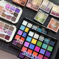 10 Eyeshadow Palettes