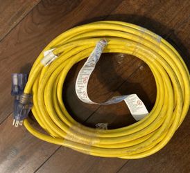 New Heavy duty 12/3 50ft electric extension cord for construction and power tools ,DJ ,pool ,iphone android etc ,12/3 12 awg with lighted ends for vis