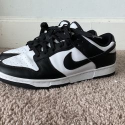 Nike Panda Dunks 9.5