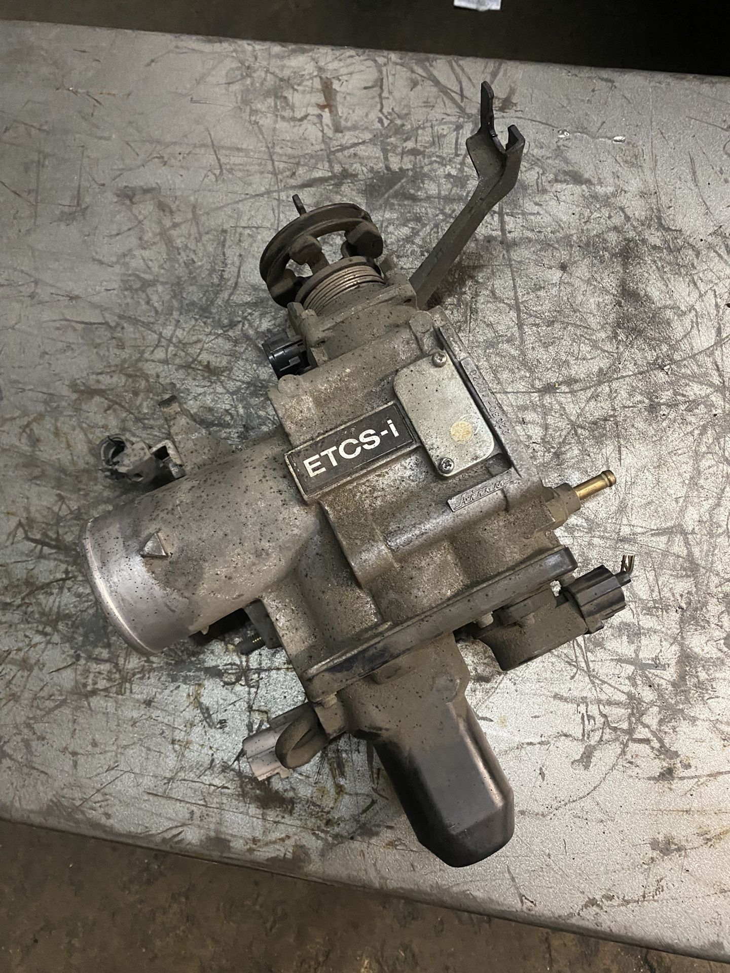 2JZGE Throttle Body Lexus IS300 GS300 SC300