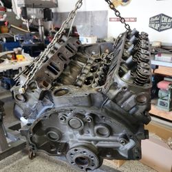 318 LA Engine