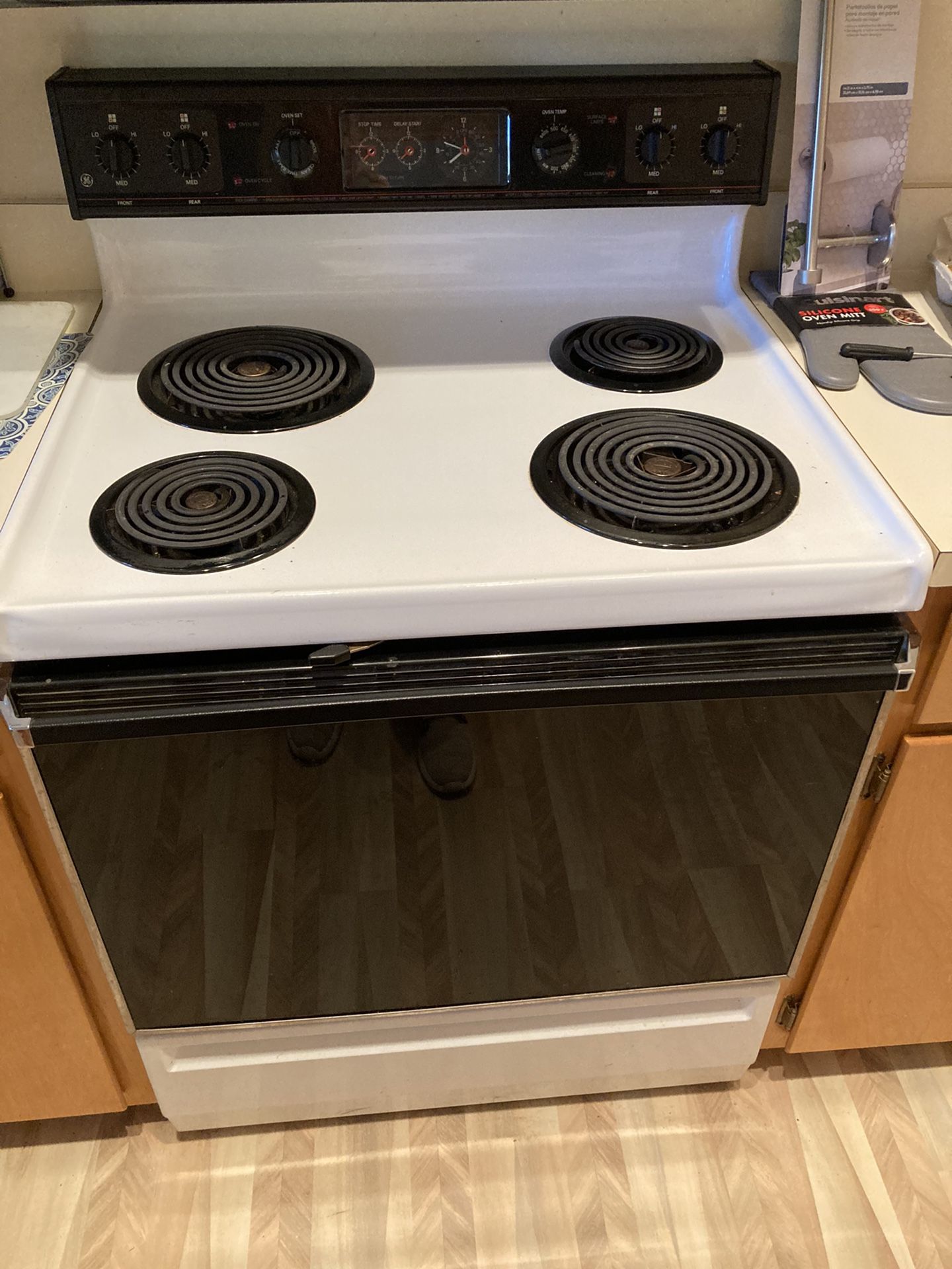 Dishwasher and stove oven