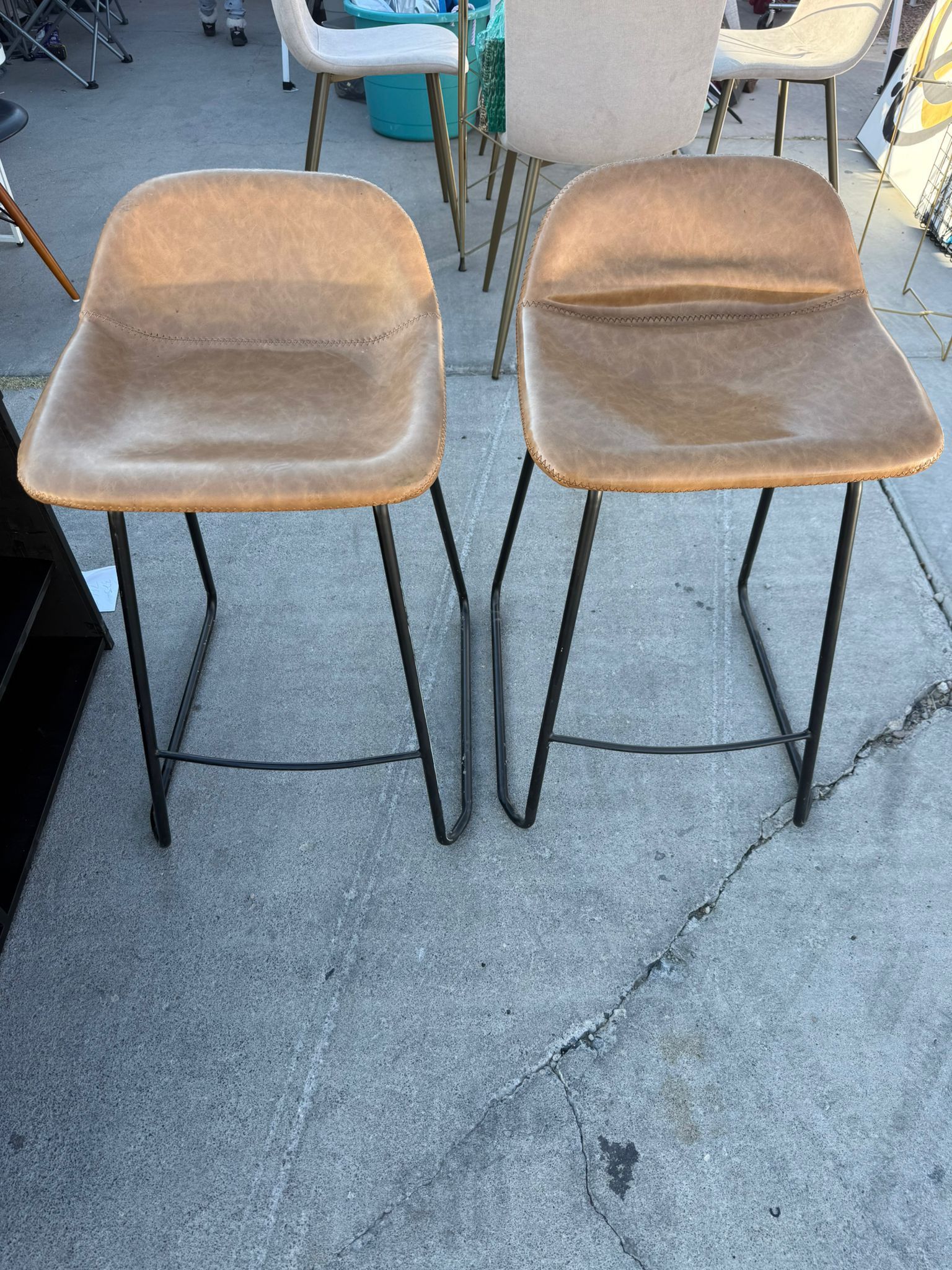Counter & Bar Stools, Brown,