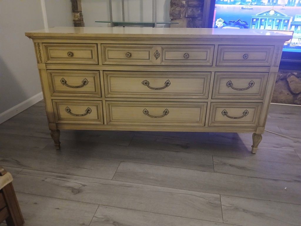 Wood Dresser