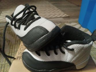 Baby Jordan's size 7c. Baby Tim's size 8c