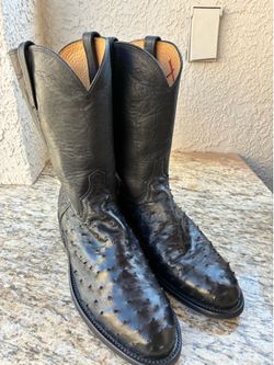Lucchese size 11 men