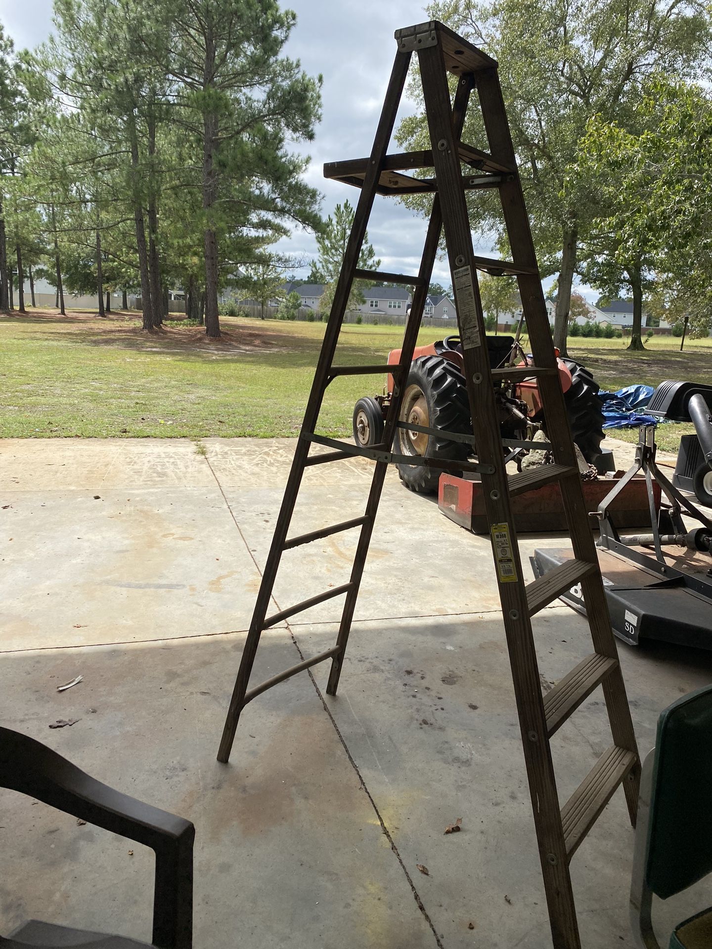 Werner W368 II Commercial 8 Ft Wooden Ladder