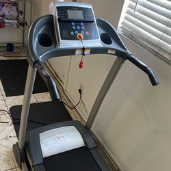 Brand new treadmill 100$
