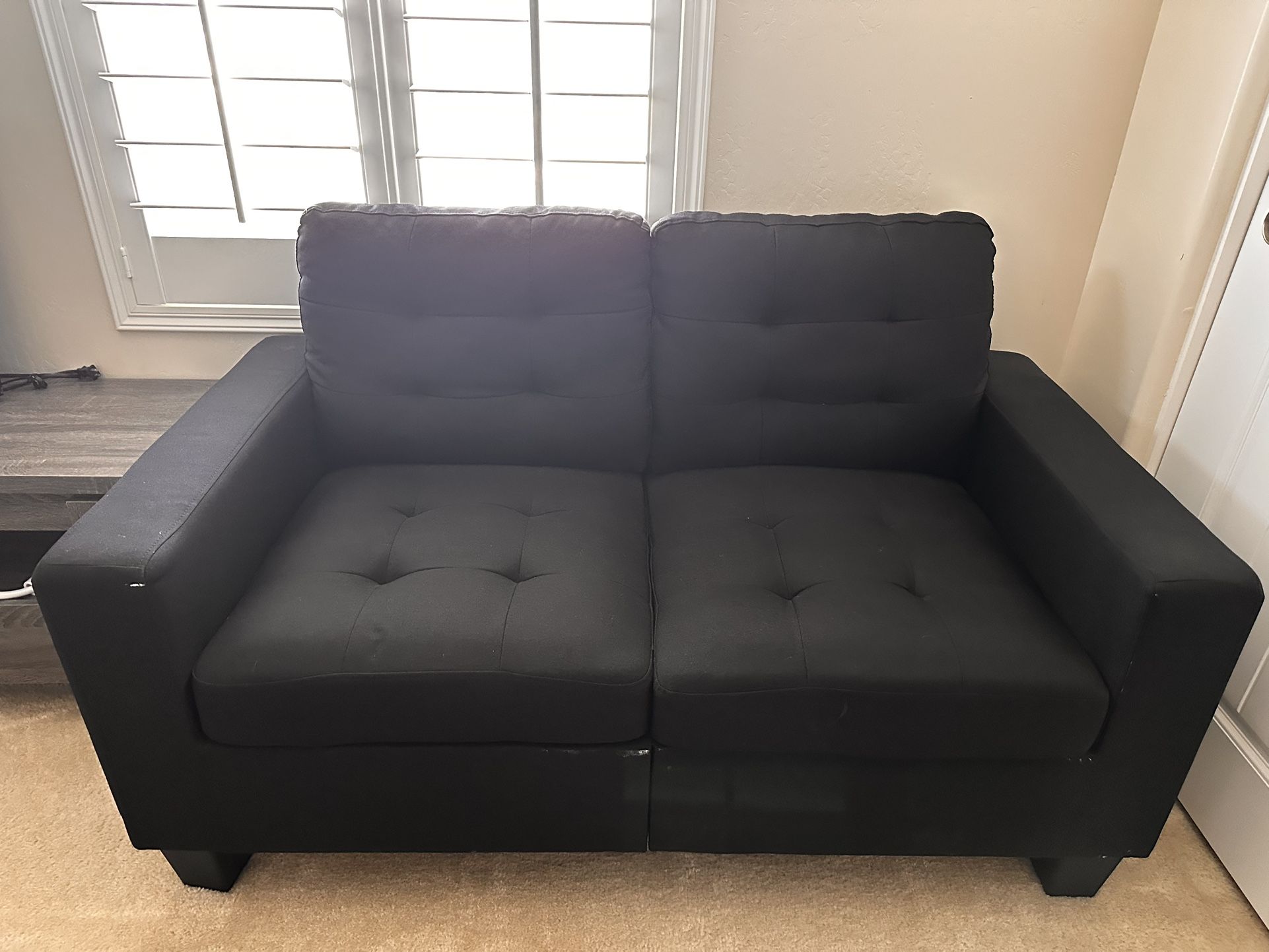 Small Sofa/Table/ Entertainment Center