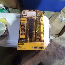 Dewalt 23 Piece Tool Set 1/2" Drive Socket
