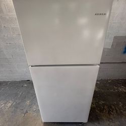 Amanda Top Freezer Refrigerator “29