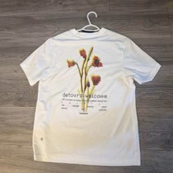 lululemon Zeroed In Short-Sleeve Shirt, Detours Welcome Floral Graphic, Men's Size Medium. 