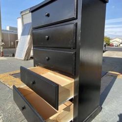 5 Drawer Pinewood Dresser 