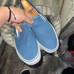 VANS SIZE 11