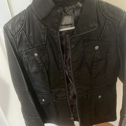Women’s Leather jacket 
