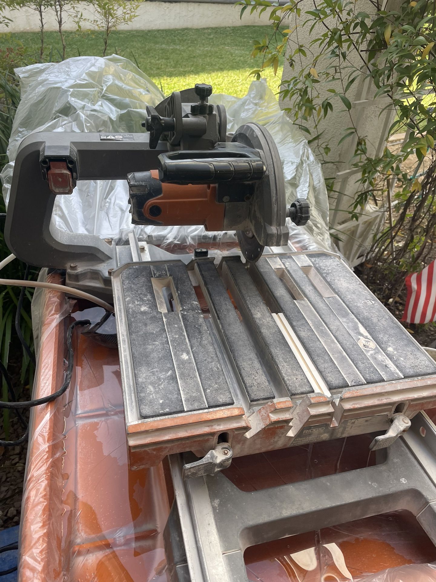 Tile Saw 8 in.   