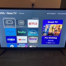 Onn Roku Tv 32’  With Remote & batteries